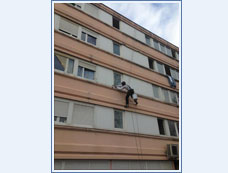 Cliquez sur l'image AltiBat, spécialiste de l’étanchéité et des travaux acrobatiques en région lyonnaise